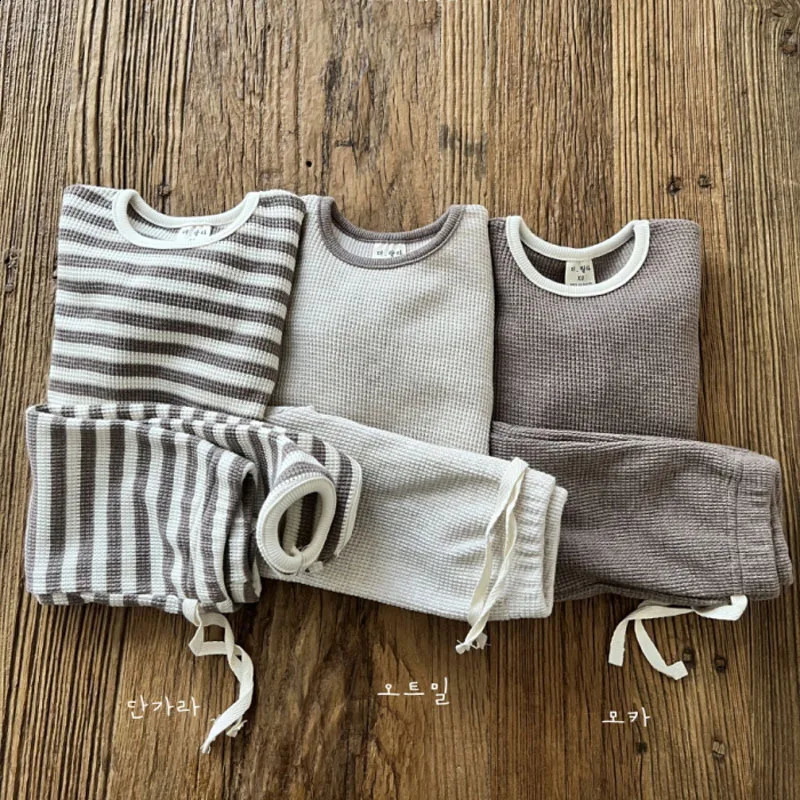 Korean Autumn Baby Set Preschool Leisure Loose Childrens Waffle Sweater Pants Two Piece Boys Clothing 240925