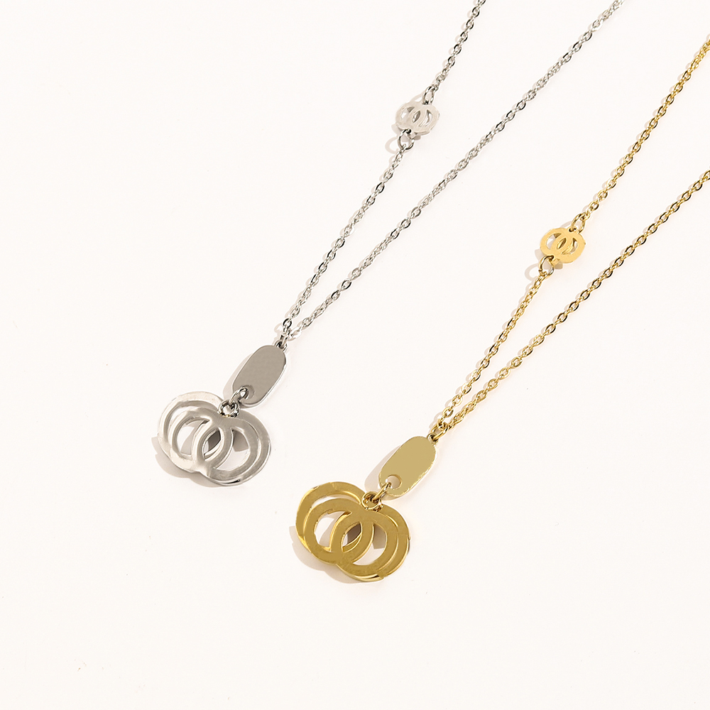 Designer steel seal Necklaces Luxury Brand Jewelry Necklace Fashion Design Accessories Couple 18k Gold Plated Necklace Womens Long Chain Gift Box