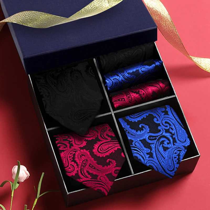 2024 New Mens Gift Box Tie Fashion Burgundy Chest Printed Business Stripe Necklace Pocket Squeezing 3 Sets Cbination Set Y240925