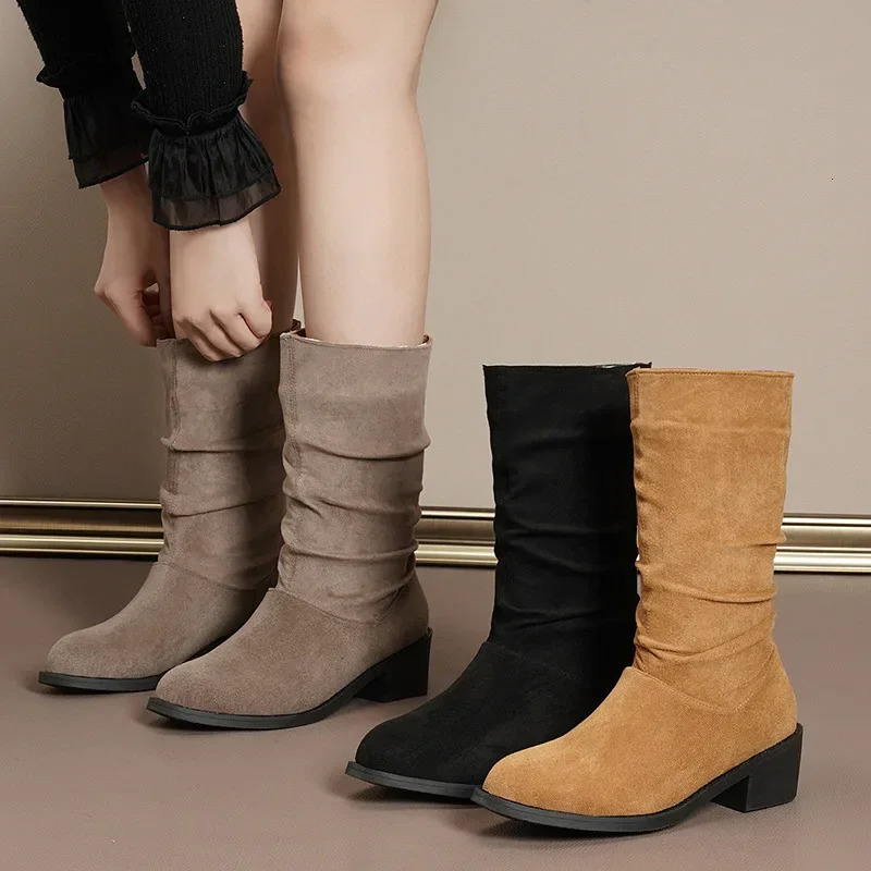 Women's Fur Suede Western Mid-Calf New Pointed Thick Heel Short Vintage Pleated Fashion Boots Women 2024