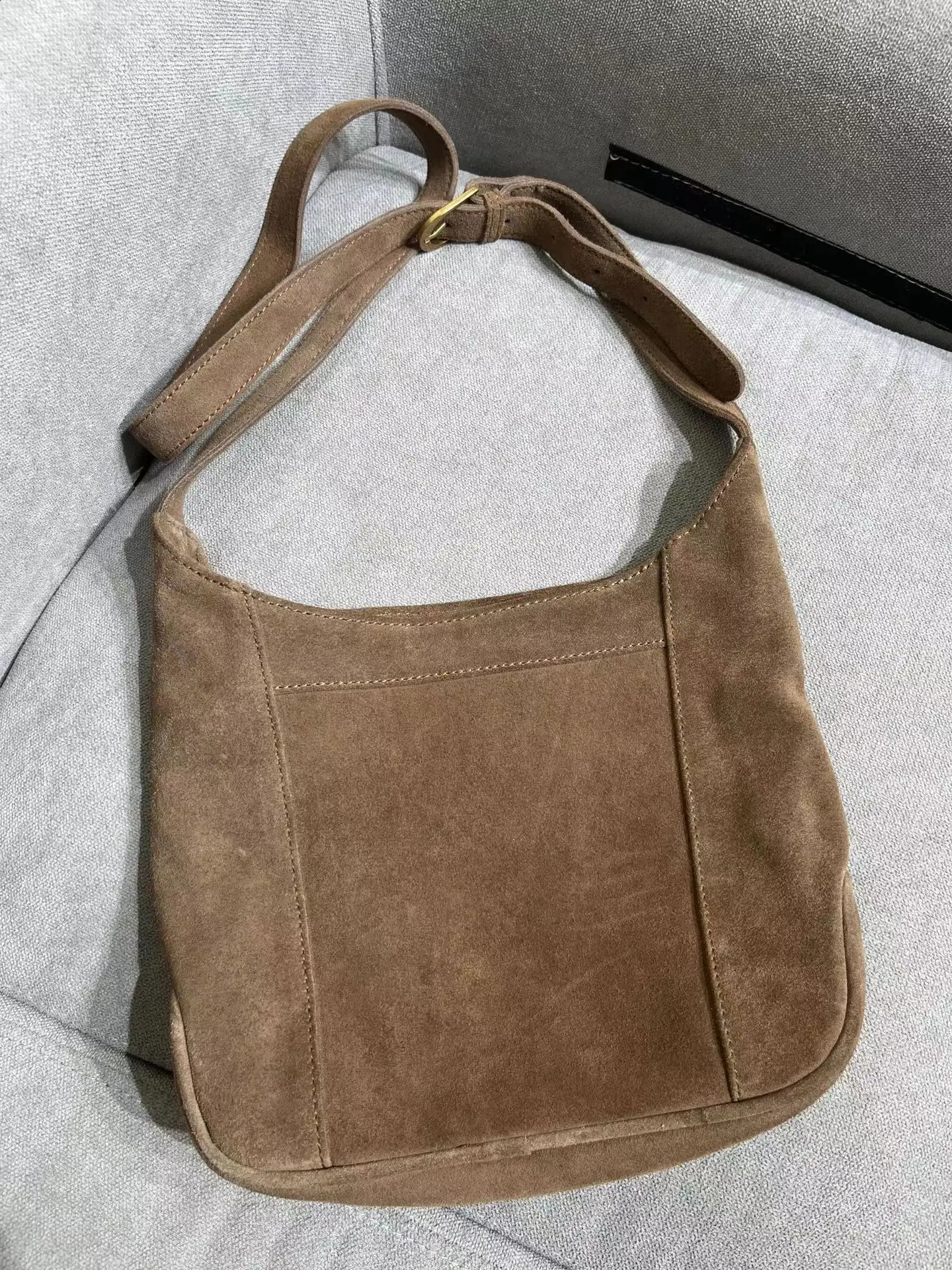 Retro suede large capacity womens bucket bag solid color womens shoulder bag sweet cool retro womens handbag 240923