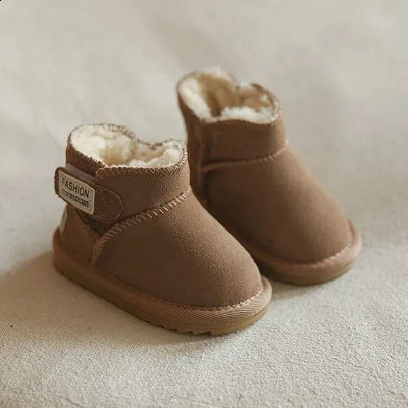 Winter Baby Snow Boots Warm Plush Leather Childrens Shoes Fashion Boys and Girls Non slip Rubber Sole Sports 240925