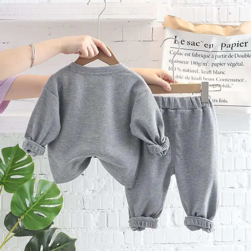 Baby set boys sportswear spring and autumn clothing solid color small mediumsized children handicrafts 240925