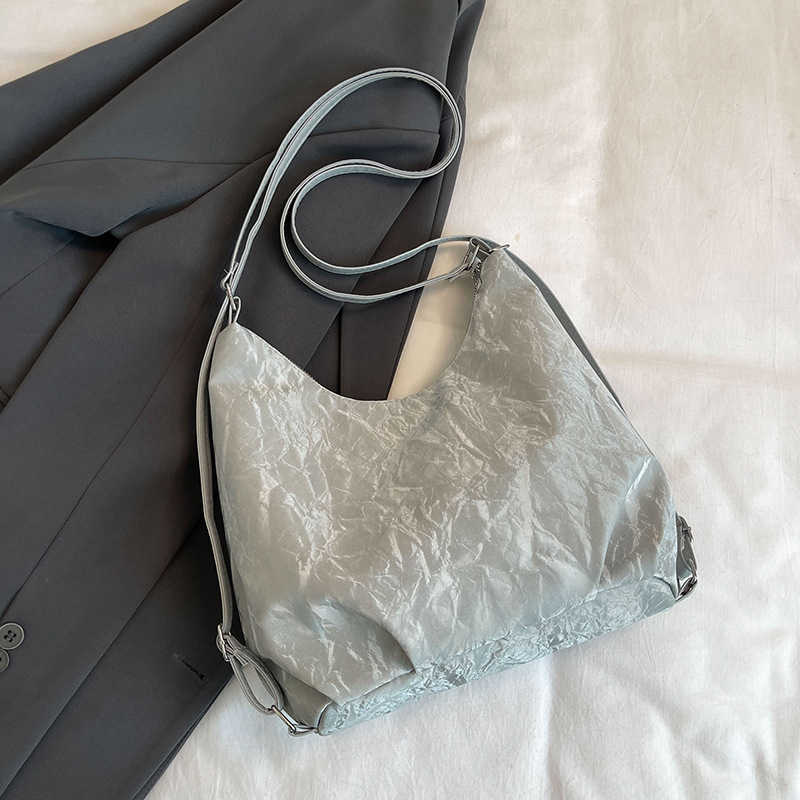 CMM Large Capacity Bag for Women New Summer High End Sense Niche Commuting Tote Bag Shoulder Bag Crossbody Backpack