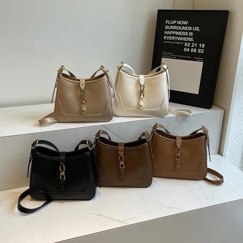 Women's Retro hot PU Leather Crossbody Bag: Korean Style Travel Underarm Shoulder Bag, High-quality Fashion Handbag for Winter 2024