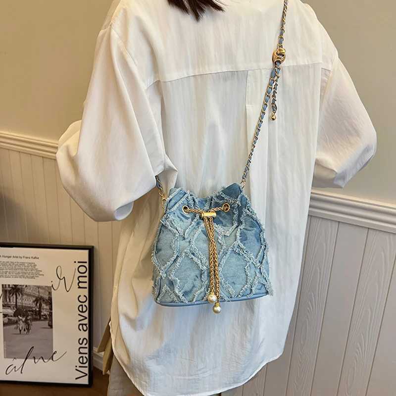 Canvas Womens Bag Pearl String Bucket Diamond Lattice Bags for Women Trend Metal Ball Chain Shoulder Sling Female Purse M240925
