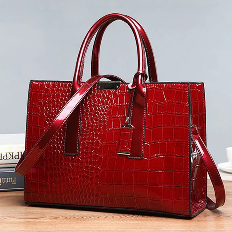 pattern handbag womens large capacity shoulder bag PU leather top handbag cross shaped bag handbag 240923