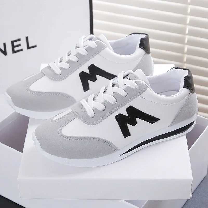 Womens sports shoes 2024 new round toe deep throat lightweight sports shoes classic breathable cross lace casual sports shoesXJ250324