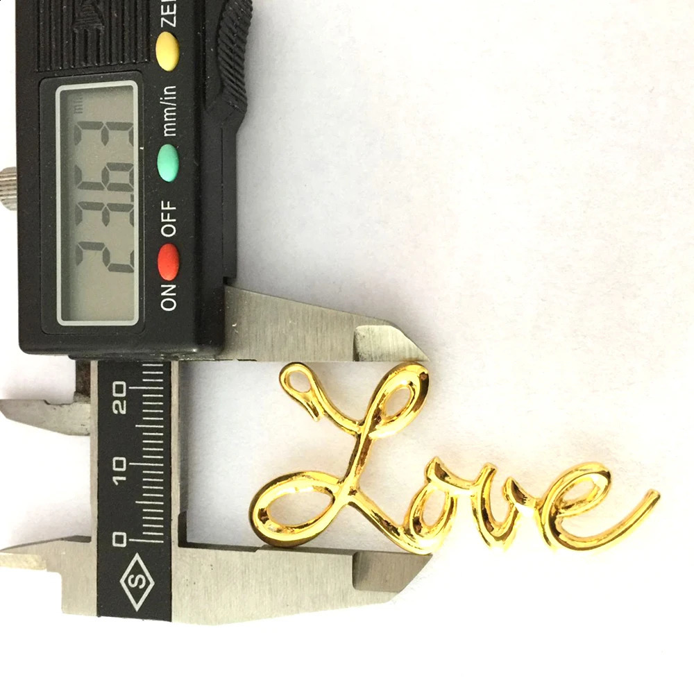 Friend Gift for Girlfriend and Lover Letter Love Keychain 240923