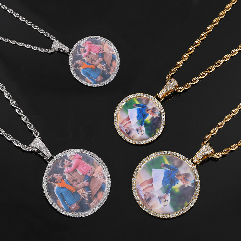 Customize Photo Pendant Necklace Round Memorial Frame Medal Pendants with Zircon Three Sizes