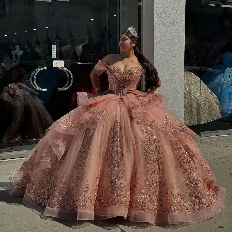 2024 Quinceanera Dresses Blush Pink Off Shoulder Short Sleeves Sequined Lace Applique Beads Corset Back Ruffles Sweet 16 Dress Vestidos De 15 Prom Par