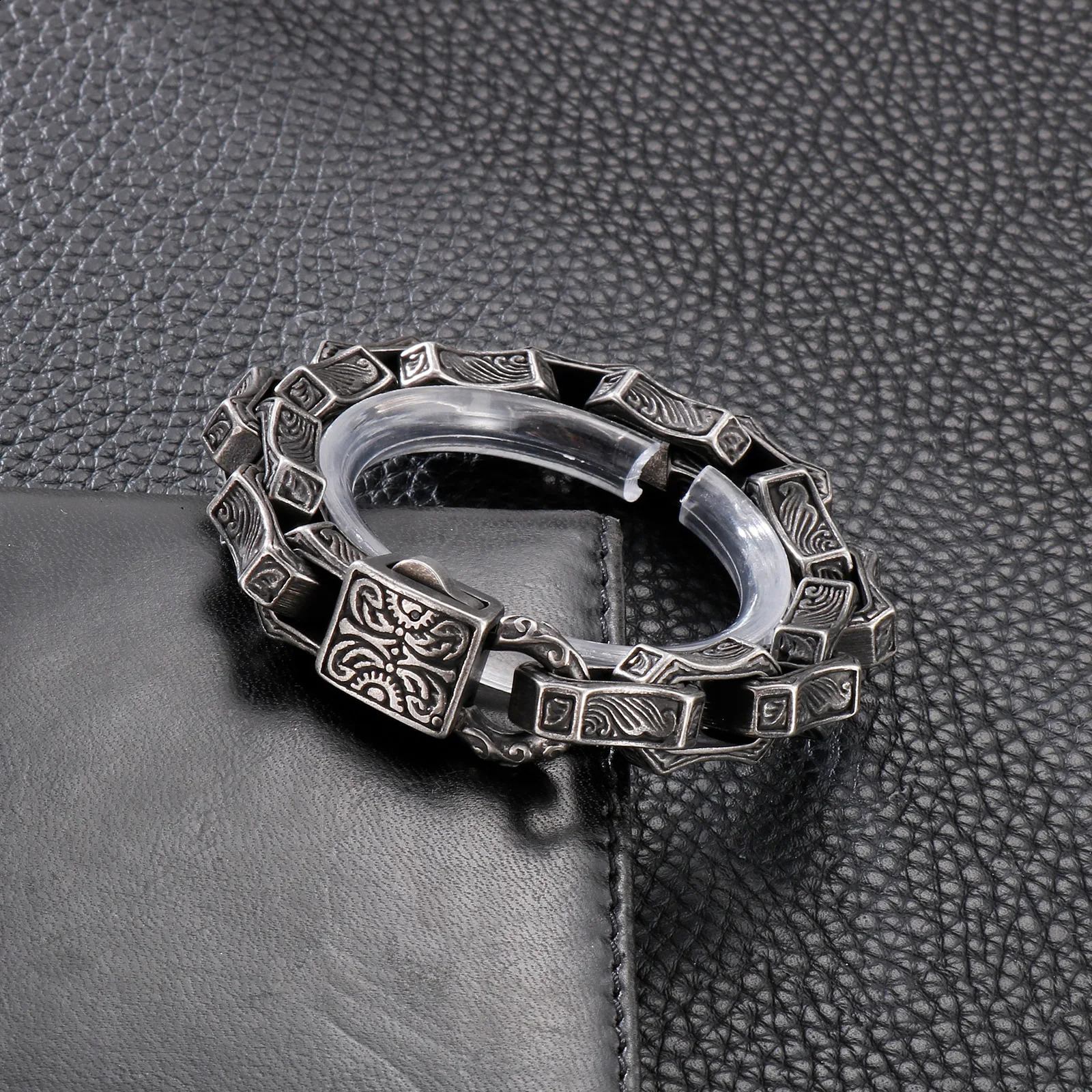 Fangdun Carving Square Charm Bracelet Mens Stainless Steel Box Chain Bracelet Mens Antique Silver Jewelry 240918