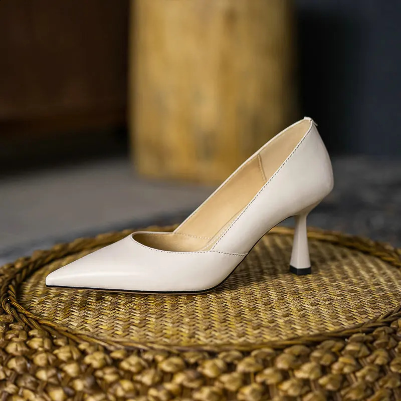 QUTAA Wedding Spring Summer Women Shoes Fashion Thin High Heels Genuine Leather Pointed Toe Dress Female Pumps Size 34-39 240921
