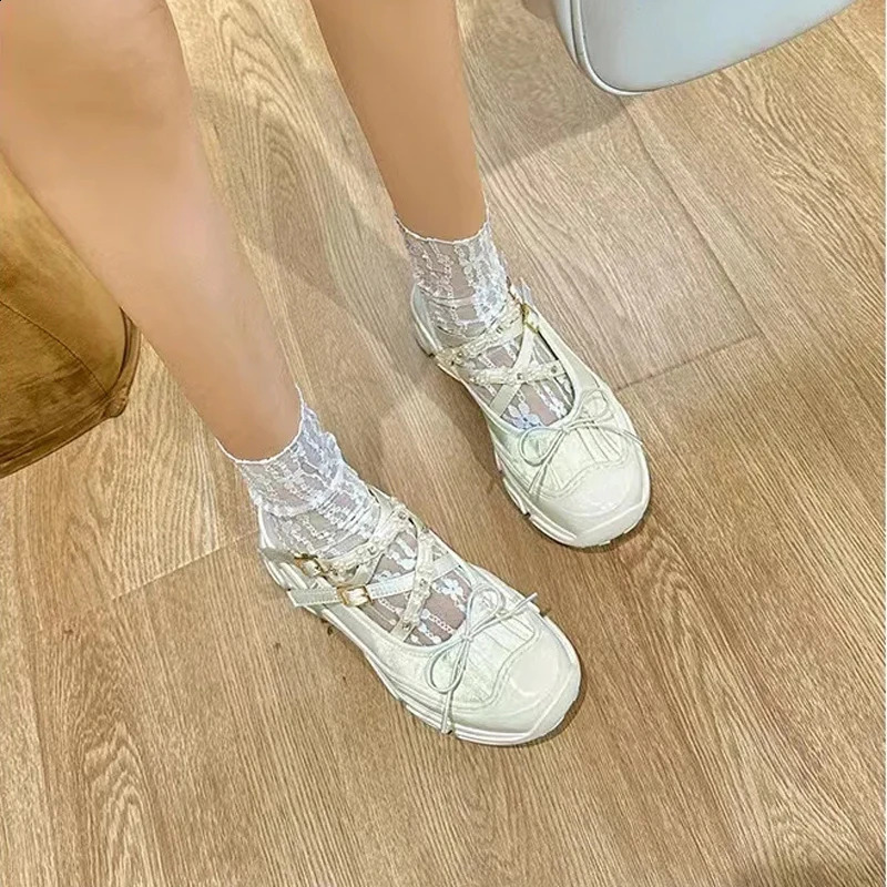 Thick soled high-quality womens casual flat shoes fashionable pearl shallow ankle strap womens dress flat bottom elegant Mary shoes 40 240926