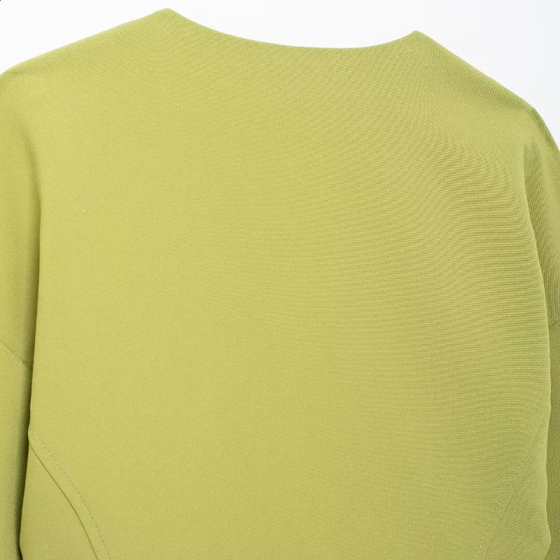 Willshela Women Fashion With Belt Green Cropped Blouse Vintage VNeck Long Sleeves Female Chic Lady Shirts 240926