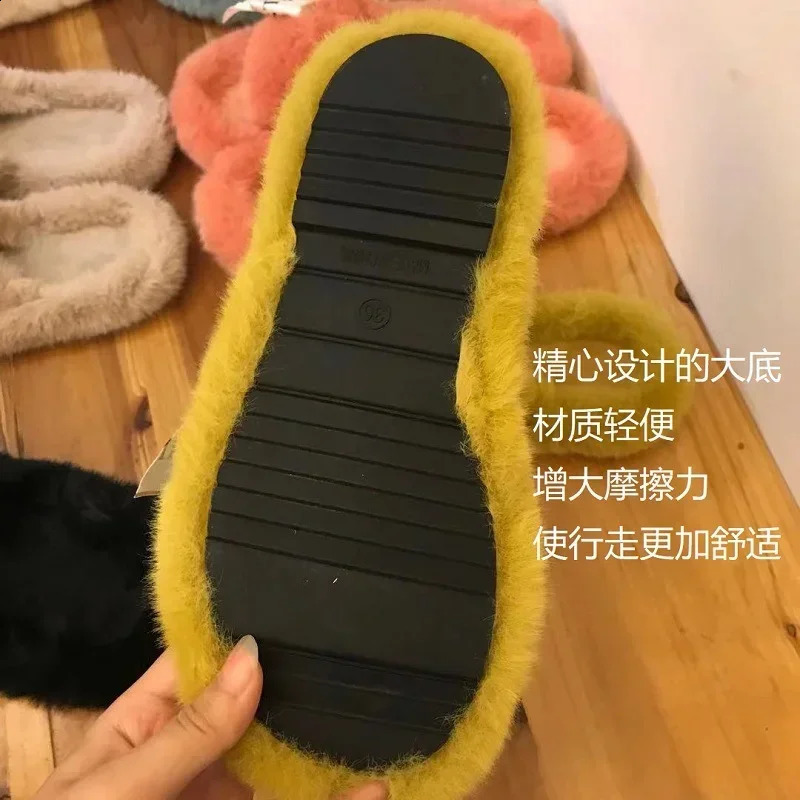 Fashion One Word Thick Fur Slippers Double Fur Slippers Casual Home Cotton Shoes for Women Flat Plush Cross Straps Slippers2024 240927