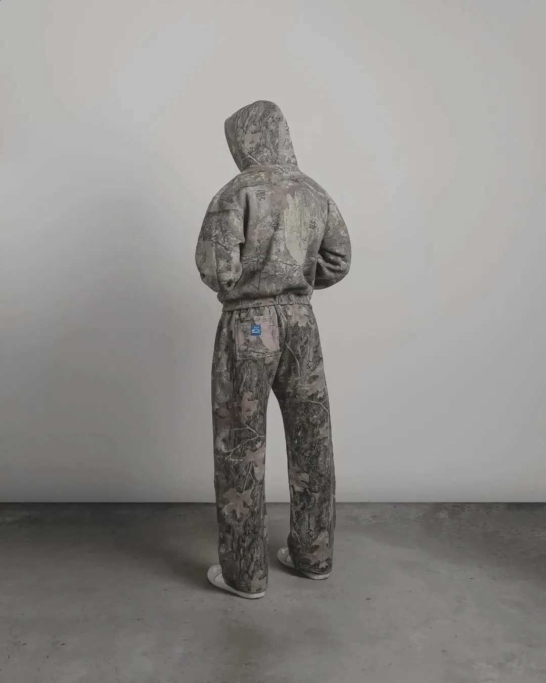 Streetwear Camo Hoodie Sweatpants Suit Y2K Mens Womens Clothes Two Piece Set Retro Hip Hop Retro Sweatshirt Casual Pants Suit 240923