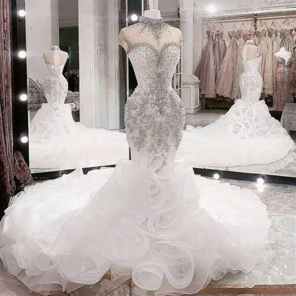 Luxurious White Illusion Wedding Dresses Exquisite High Neck Crystals Applqiues Sweep Ruffles Train Mermaid Glitter Bridal Gowns for Women Robe De Mariee