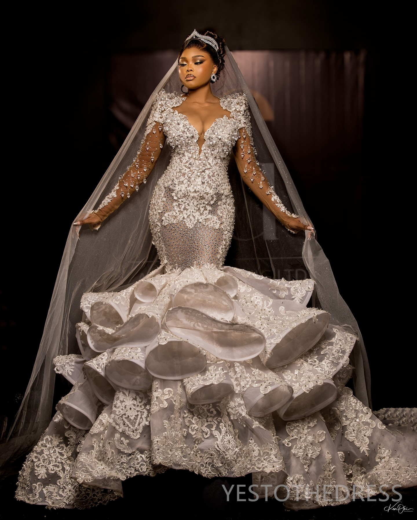 R&W 2024 Plus Size Mermaid Wedding Dresses Bridal Gowns Illusion Long Sleeves Sheer Neck Beaded Lace Tiered Tulle CrystalWedding Gown for African Blac