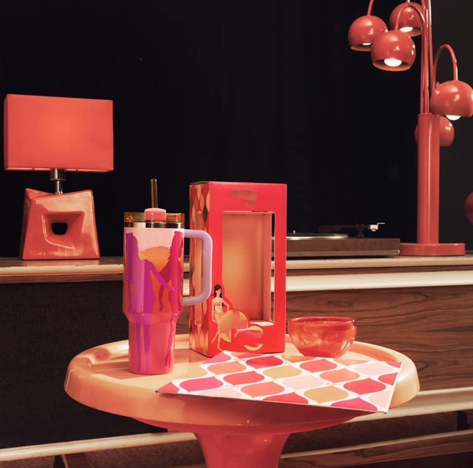 US STOCK Cobrand pink Tumblers Pink Rose Cups 40oz Stainless Steel cups with handle Lid And Straw Travel Car Mugs Clean Slate Brushstrokes Water Bottl