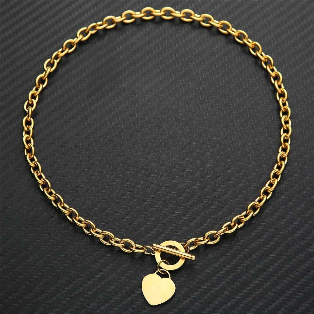 New stainless steel bracelet and necklace love switching jewelry set suitable for fashionable steel jewelry for warm girls Y240926
