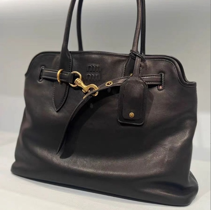 Designer leather handbag Totes Women bag hobo zipper Single shoulder Highest quality shoulde tote single-sided handbag Travel Bag