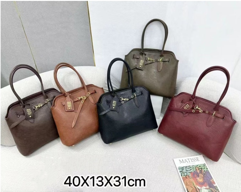 Totes Bag Autumn And Winter Vintage Women's Bag Large Capacity Leather Shoulder Solid Color Simple Casual Commuter Handbag High Quality Gold Hardware Zipper