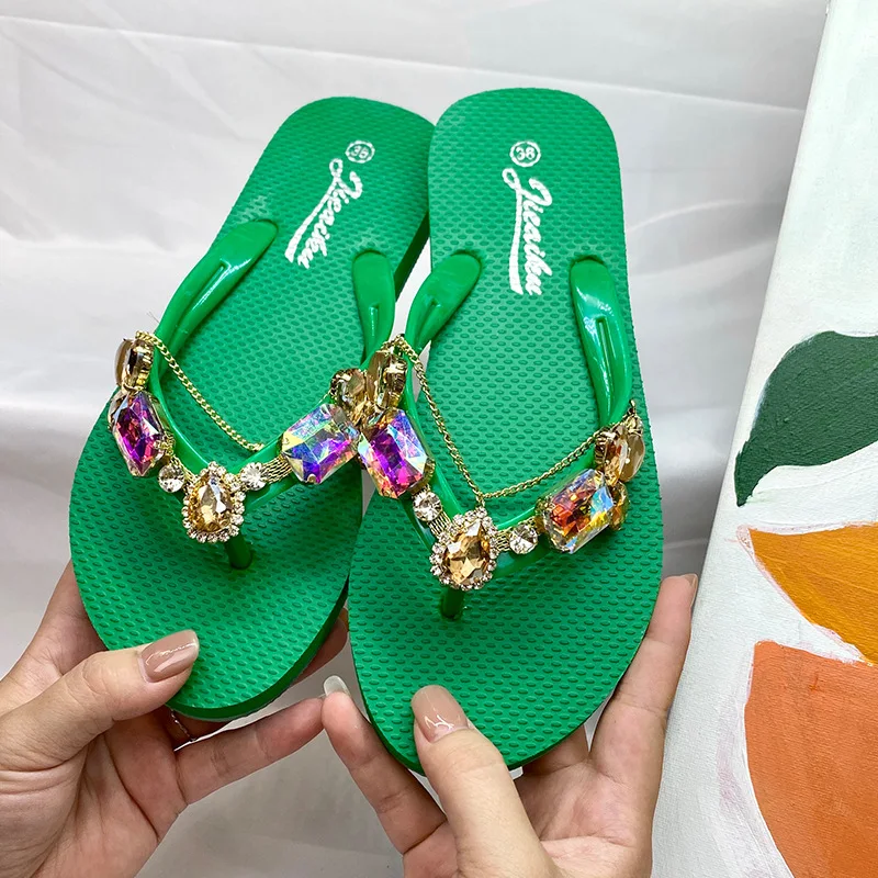Summer Women Flip Flops Beach Vacation Slippers Rhinestone Sides Sandals 1.5 CM Flat With Soft Casual Shoes For