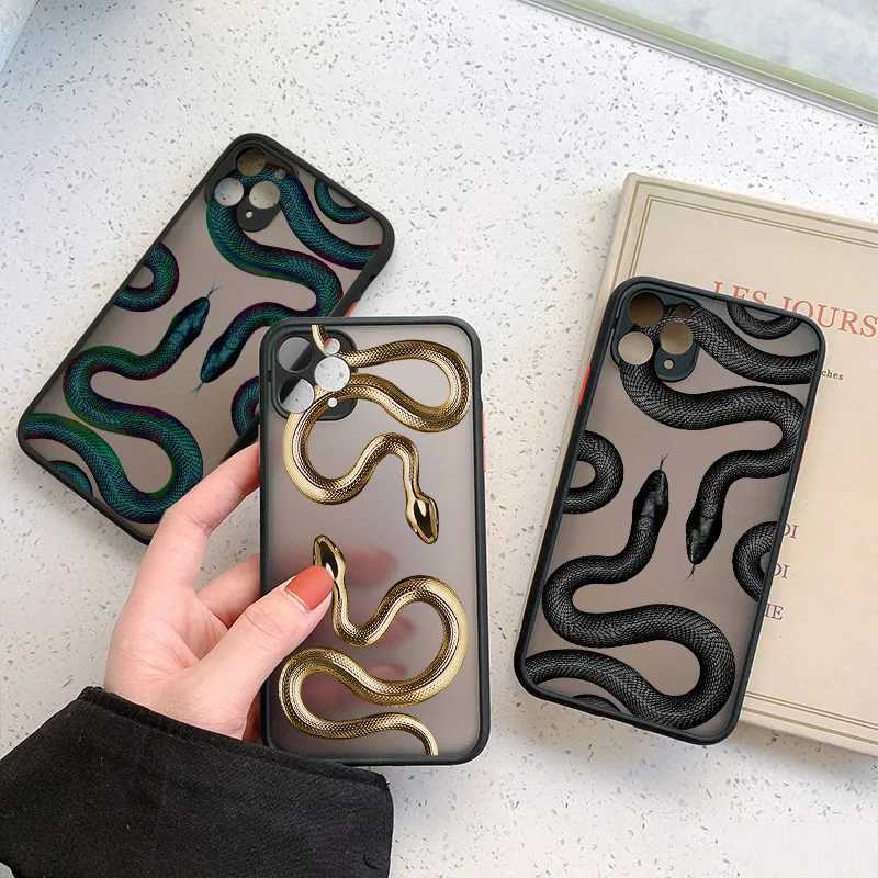Luxurious Black Gold Snake Phone Case for IPhone 16 Plus 15 14 13 12 11 Pro Max Mini X XR Unique Dragon Shockproof Back Cover M240927