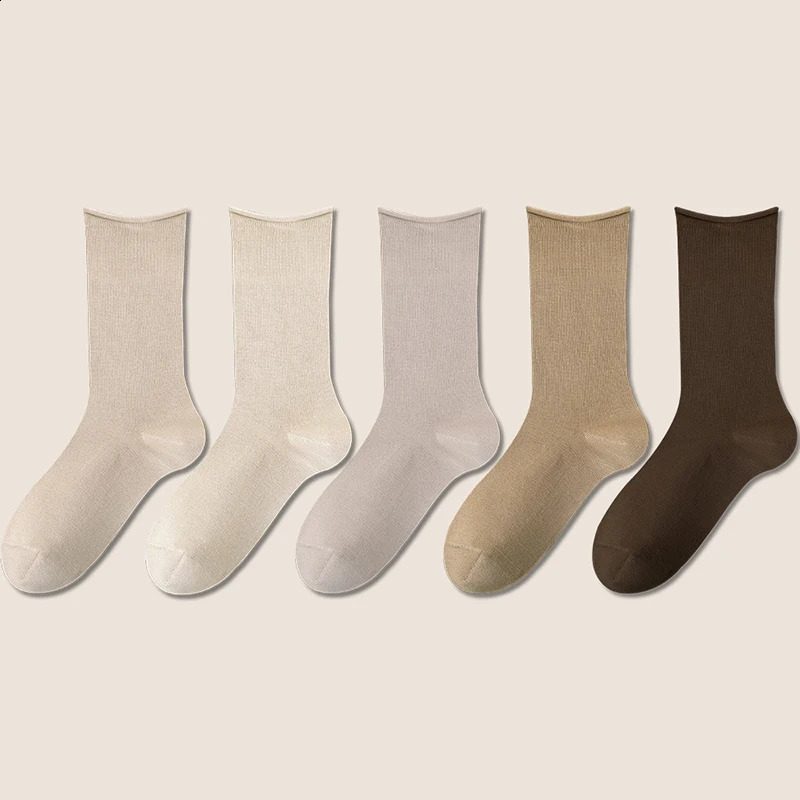 5 pairs of cotton socks with loose and soft knit middle tube solid color crew casual socks black and white breathable spring and autumn 240927
