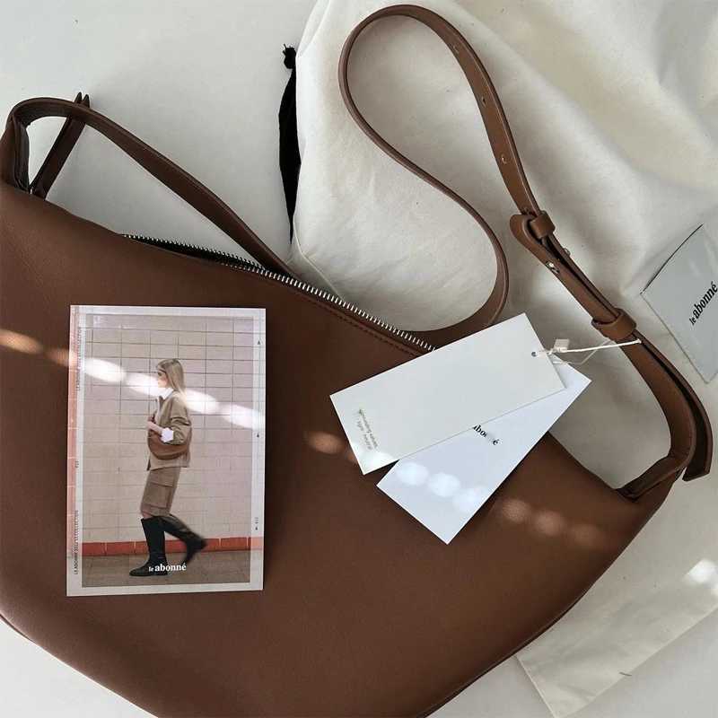 Womens Bag Summer New Style Soft Leather Texture Large Capacity Personalized Trendy One-shoulder Diagonal Dumpling Bag Z240926