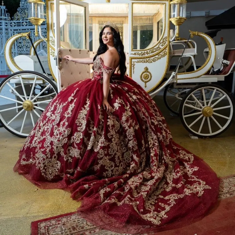 Red Shiny Princess Luxury Quinceanera Dresses Off Shoulder Puffy Sweet 16 Party Birthday Gold Applique Lace Beads Tull Vestidos De 15 Anos