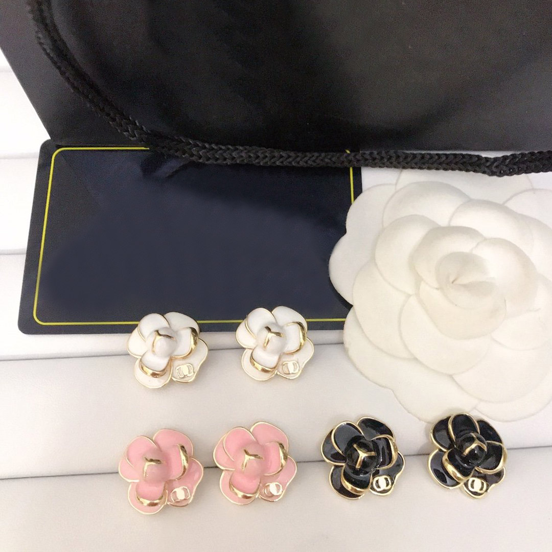 Mixed Three Color Flower Earrings Summer Romantic Women Jewelry Classic Design Earrings High Quality Gift Stud New Earrings Wholesale