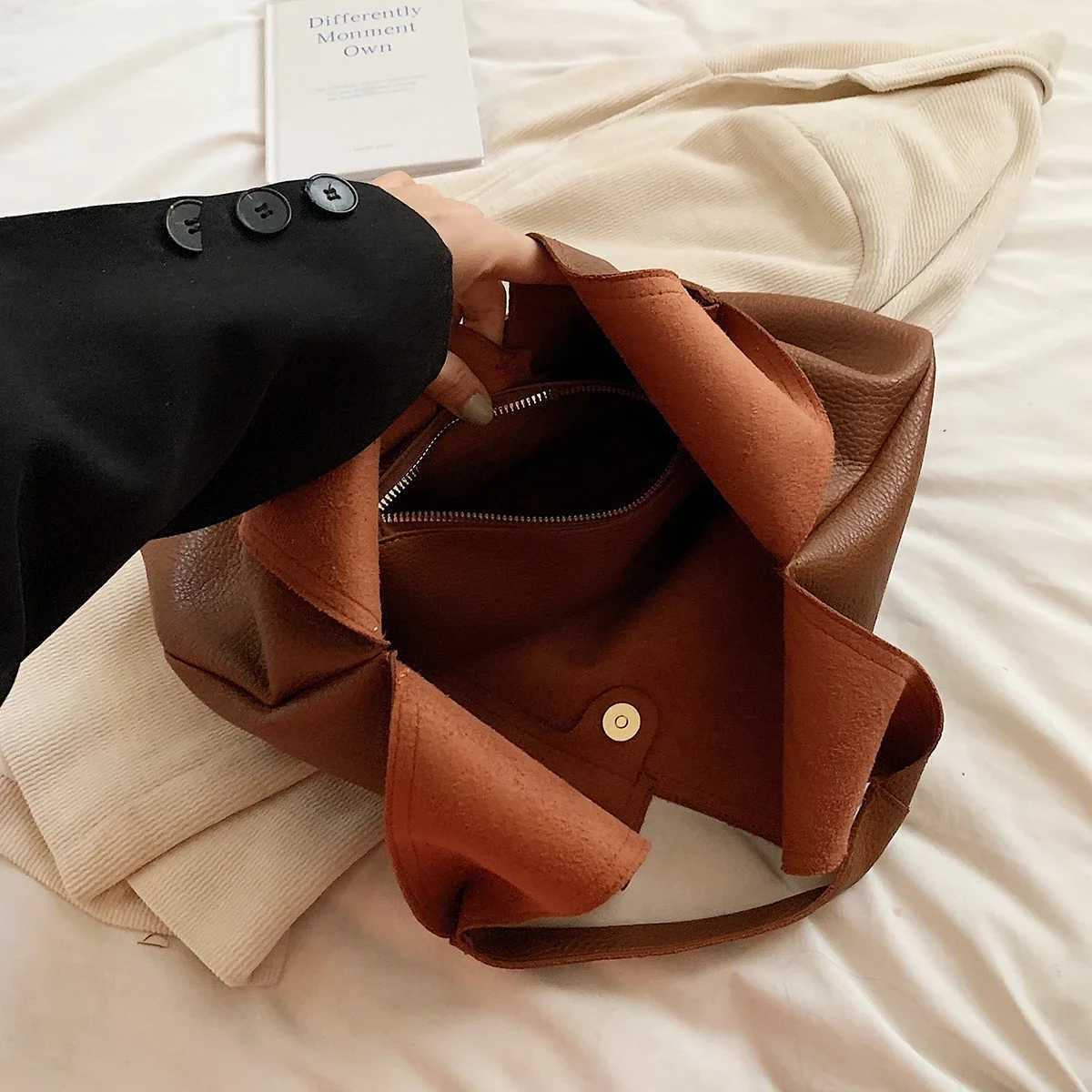 LEFTSIDE 2 Pcs/set Big Splicing Leather Shoulder Bags for Women Y2K Korean Fashion Trend Female Hobo Bag Lady Handbags