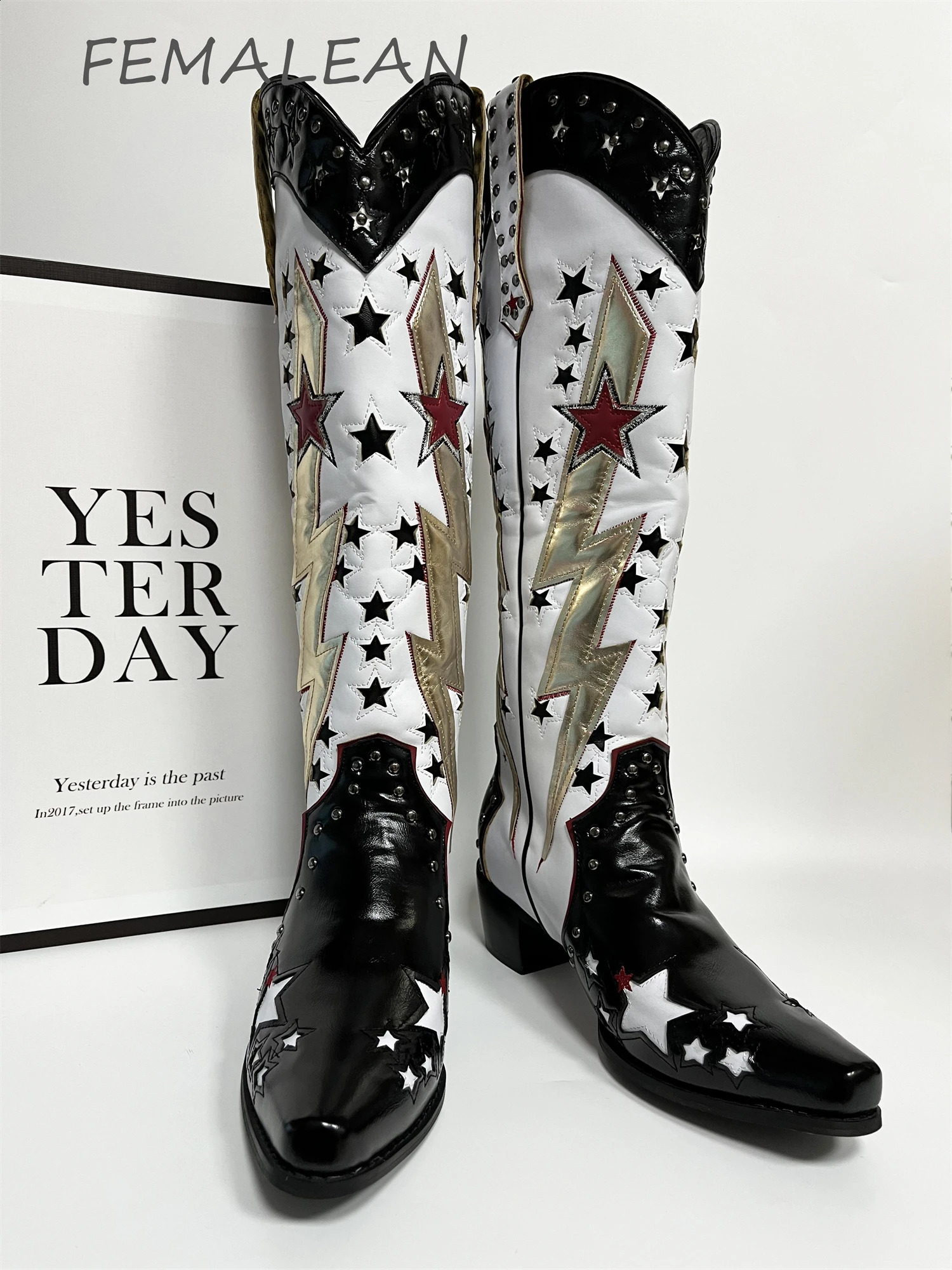 Cowgirl Snip Toe Metallic Gold Lightning Bolts Studded Stars Patent Black Toe High Heels Knee High Cowboy Boots Woman 2024 Trend 240921