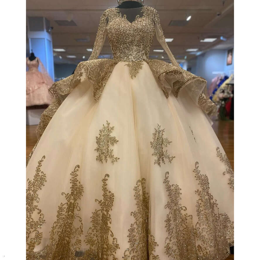 Beading Ball Gown Dubai Wedding Dress Princess Crystal Perals Long Sleeve D Wer Lace Bridal Gowns Beads Bride Robes De Marie S E 0218