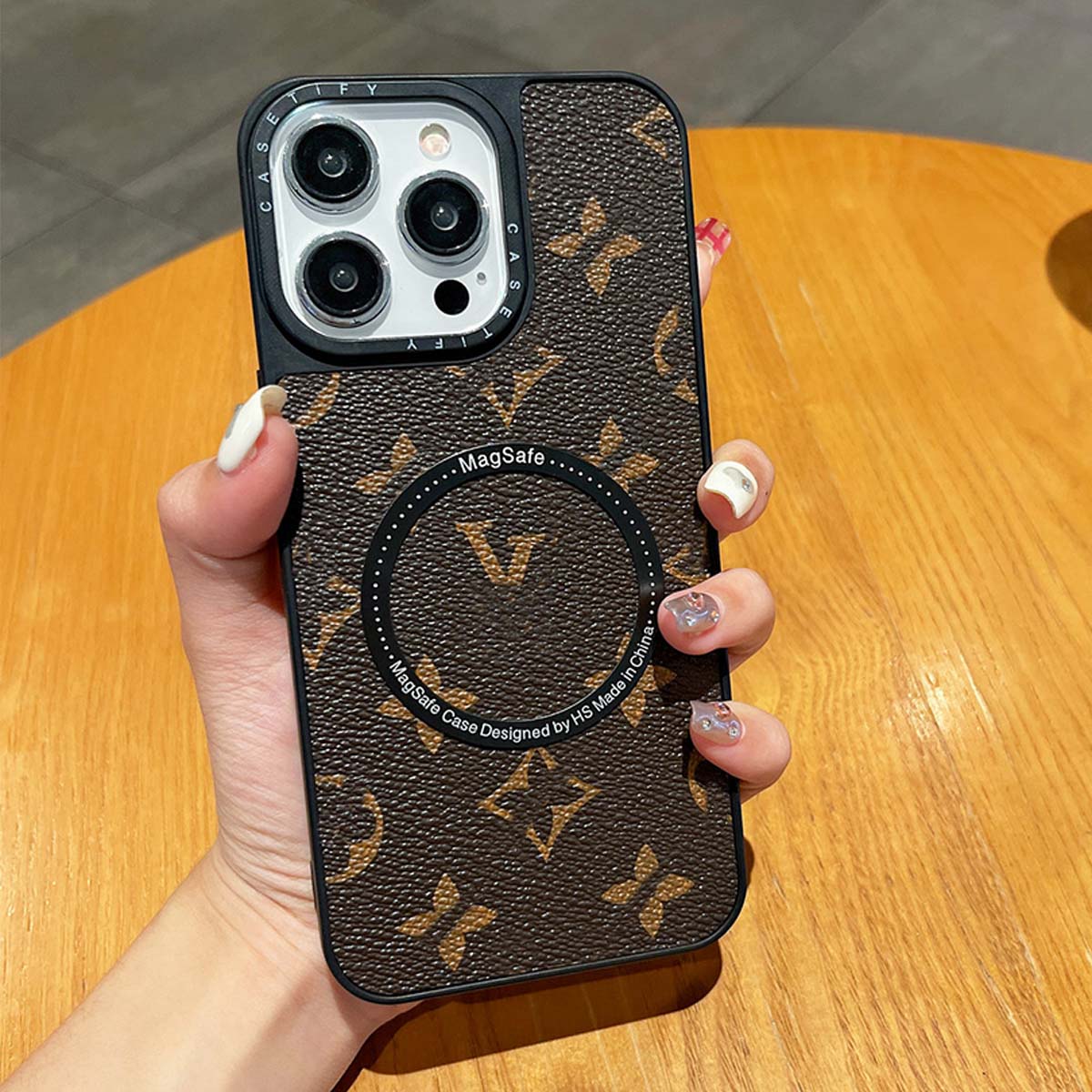 Luxury Phone Case for iPhone 16 15 14 Pro Max Leather, Designer iPhone Case MagSafe 14 13 Pro for Women Men Good Grip Shockproof Slim Anti-drop Cover Magnetic Case