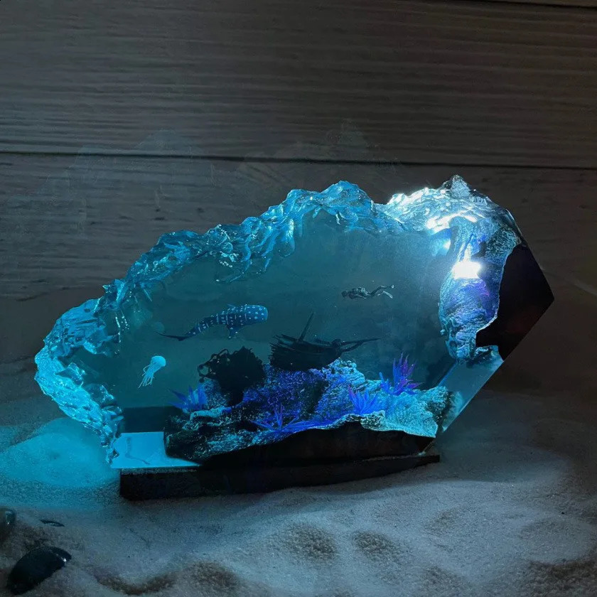 Sharks and divers in the ocean personalized small table lamps for home decoration holiday gifts style 240920