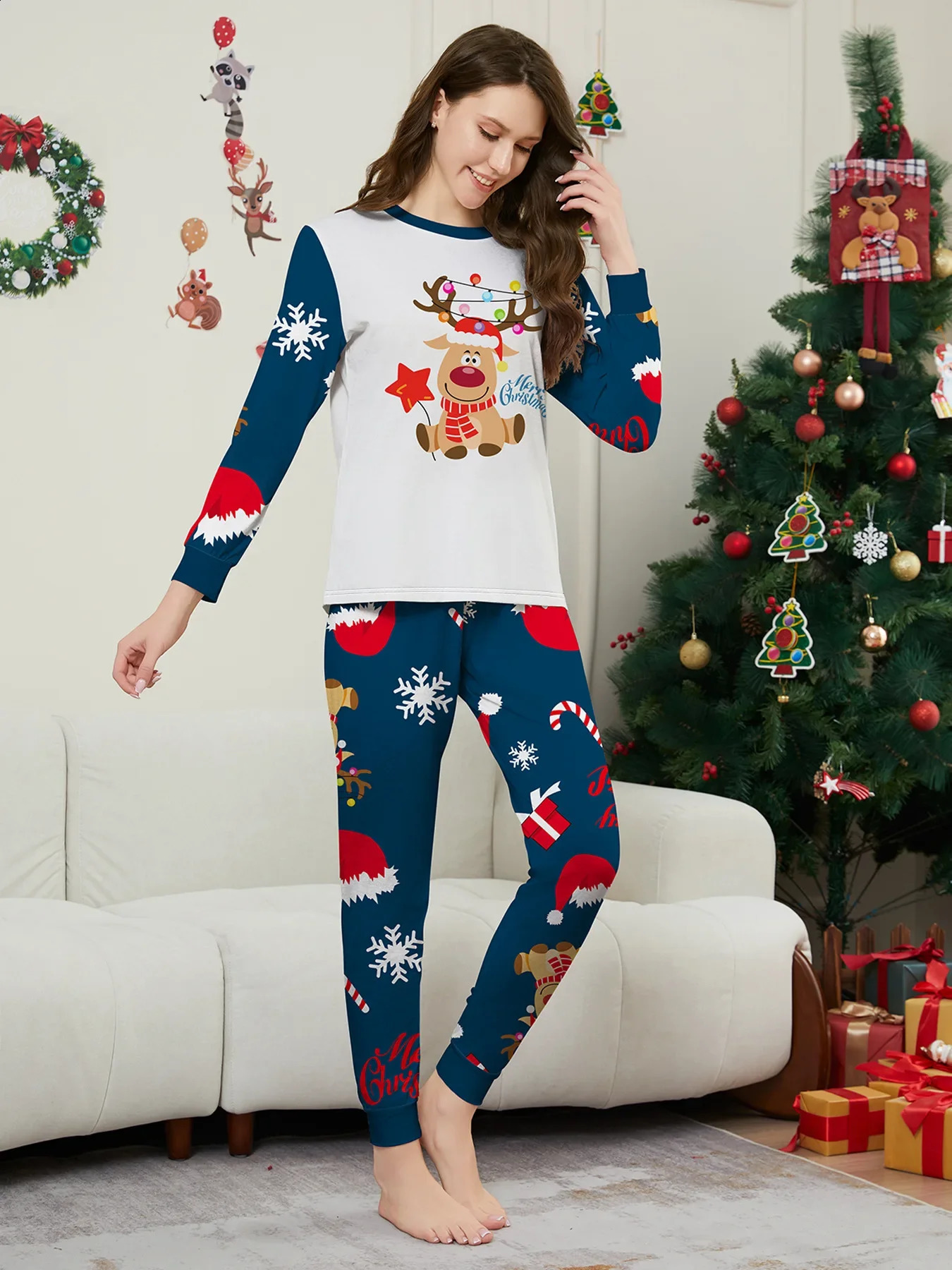 Years clothing mens and girls matching family Christmas pajamas set cute deer print 240926