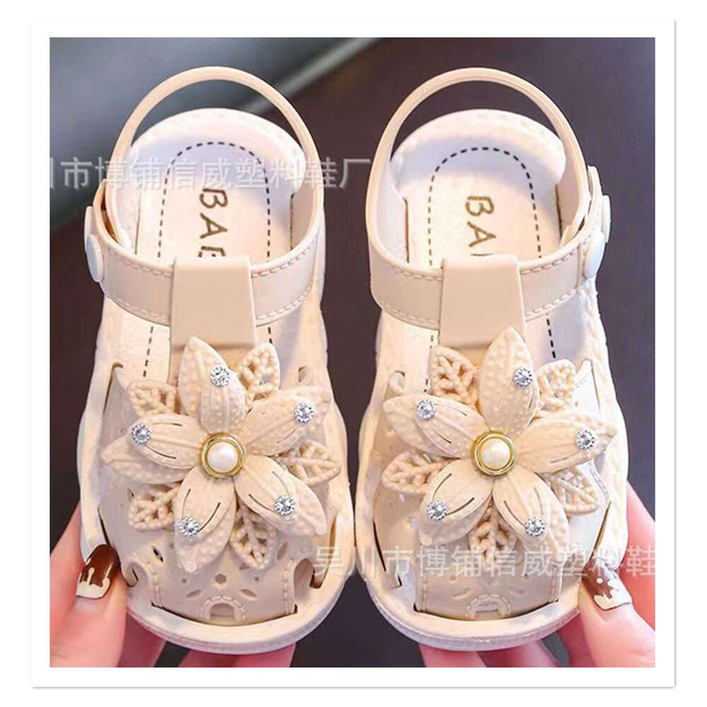 New Summer Princess Soft Sole Walking Shoes Breathable Girl Baby Sandals Wholesale