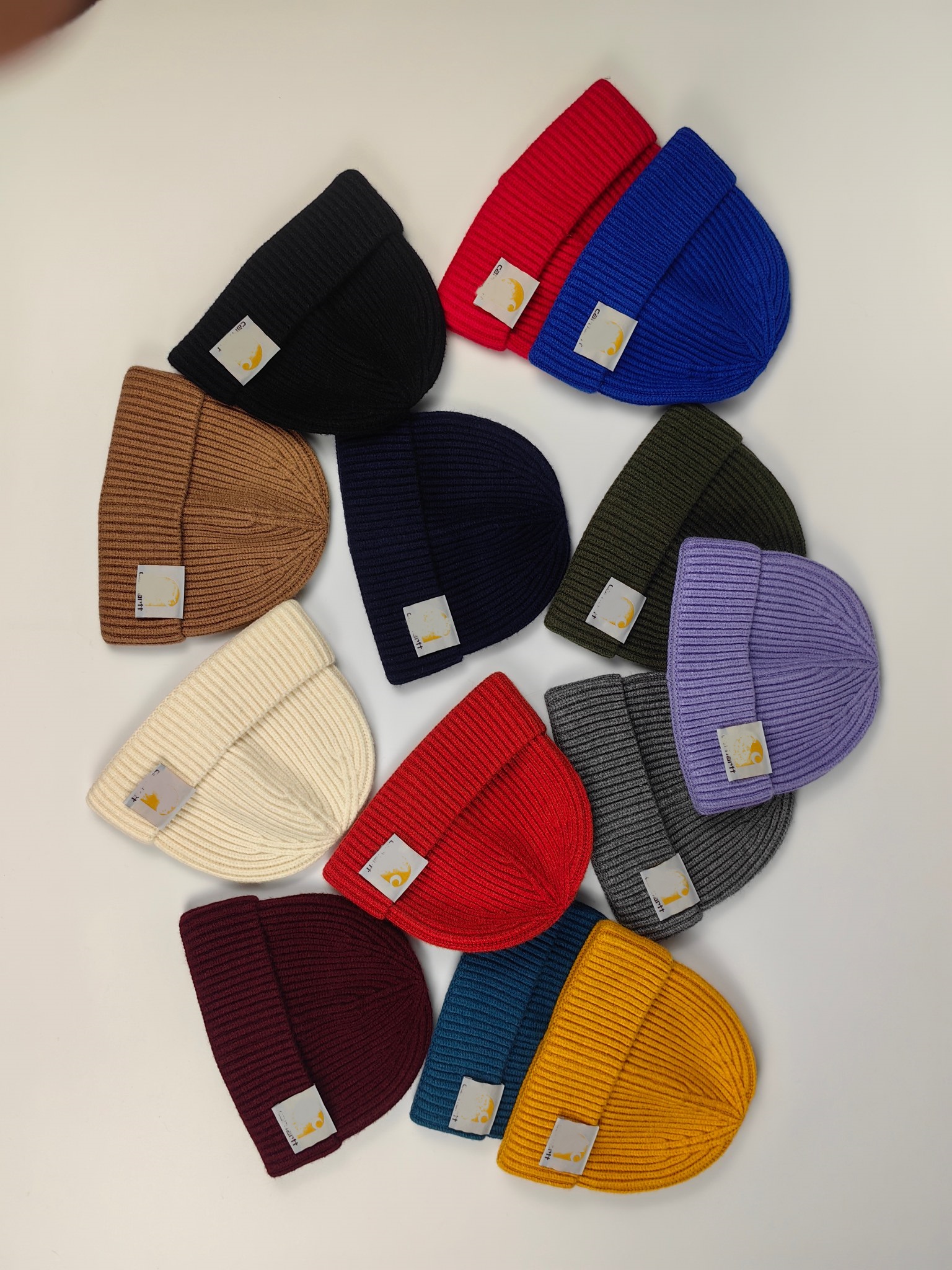 Unisex Europe Designer Knitted Hat Beanies Men Women Fashion Warm Small Square Logo Skull Caps Casual Sports Fitted Girls Boys Bonnet Gorros