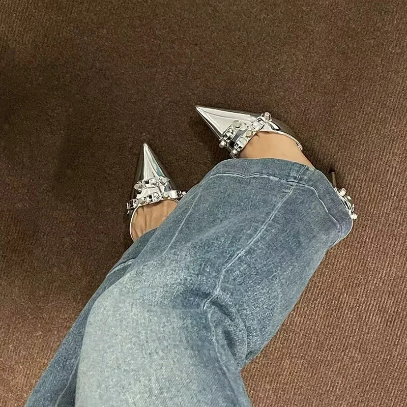 Black punk gothic womens high heels pump spring metal decoration thin high heels womens Pointed toe silver party shoes 240925