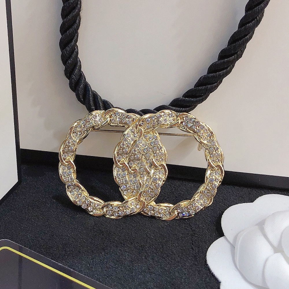 Brooches Pins Women Designer Brooch Pin Stainless Steel Silver Men Womens Letter Inlay Crystal Jewelry Brooch Charm Wedding Jewelry Gifts