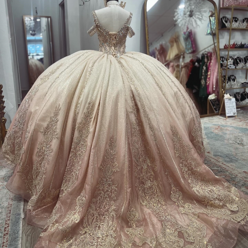 2024 Quinceanera Dresses Blush Pink Off Shoulder Short Sleeves Sequined Lace Applique Crystal Beads Corset Back Sweet 16 Dress Vestidos De 15 Prom Par