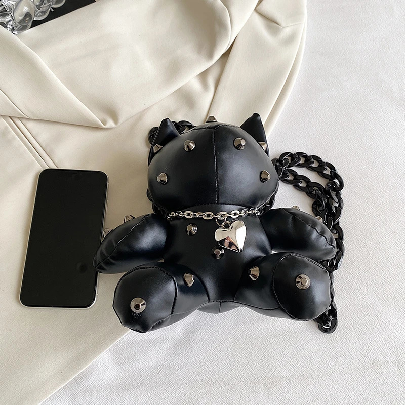 Cartoon Rivet Chain Pu Cross Cute Little Bear Doll Womens Mini Leather Bag Personalized Gift 240923 c4ae 4