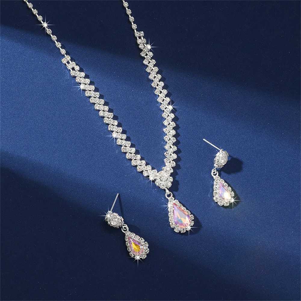 V-shaped earrings necklace two-piece set high-end fashion luxury necklace with rhinestone inlaid jewelry set X241106