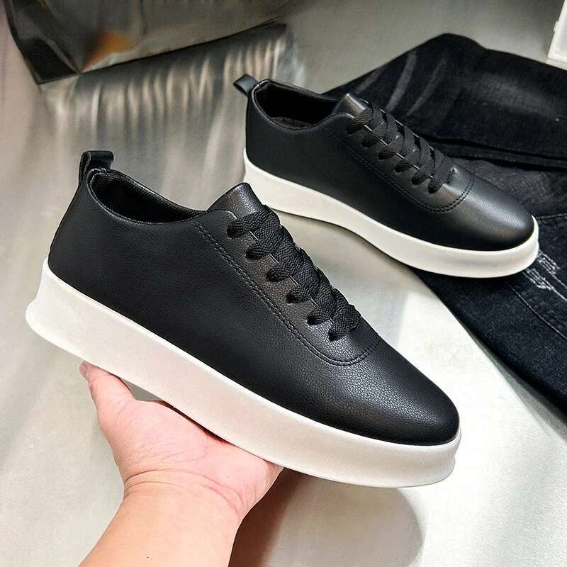 Spring and Autumn Men Leather Sneakers Round Toe Breathable Low Top Casual Male Flats ree shipping shoes 241108