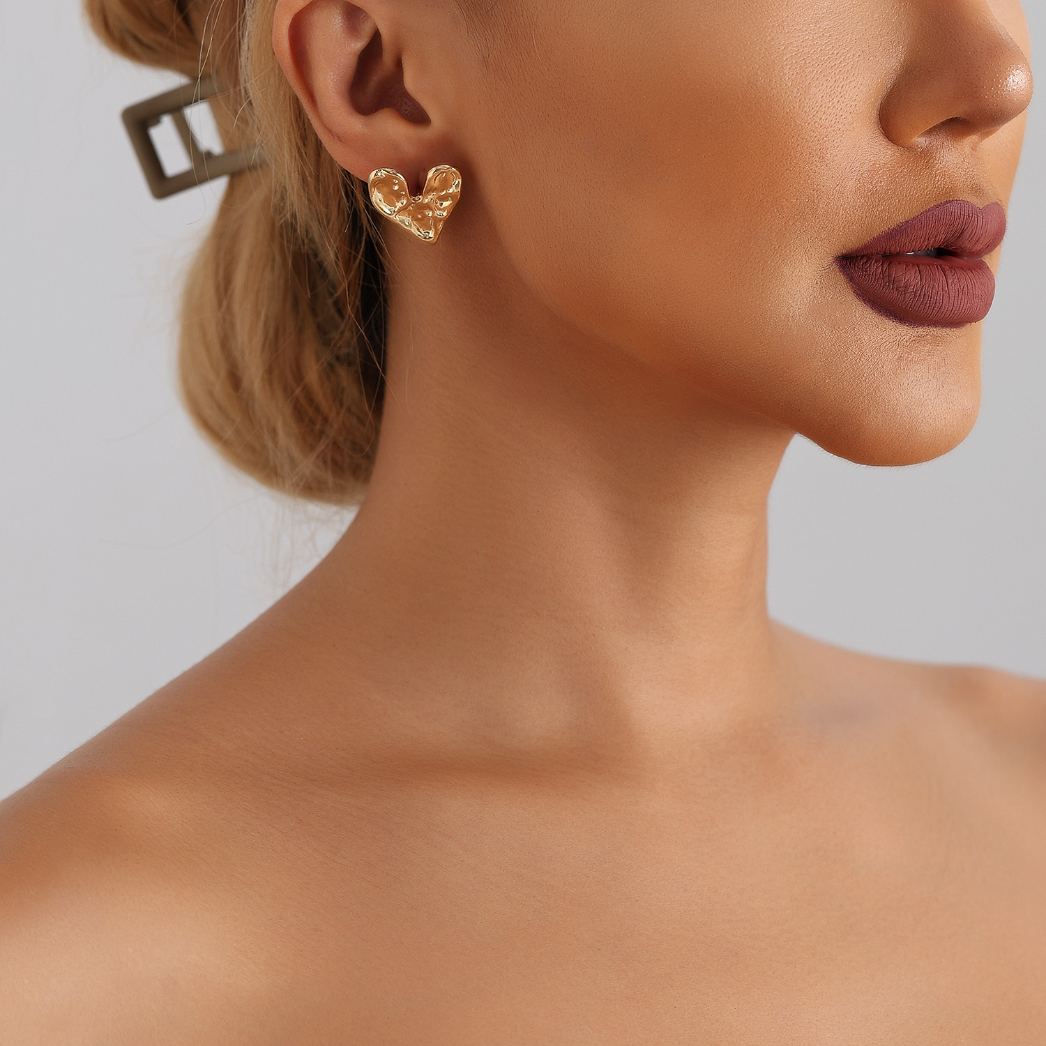 Ins Hot Vintage Lava Heart Geometric Earrings for Fashionable Look Stainless Steel Gold Plated Silver Color Stud Earrings Y2K Jewelry 2025 Trending Pa