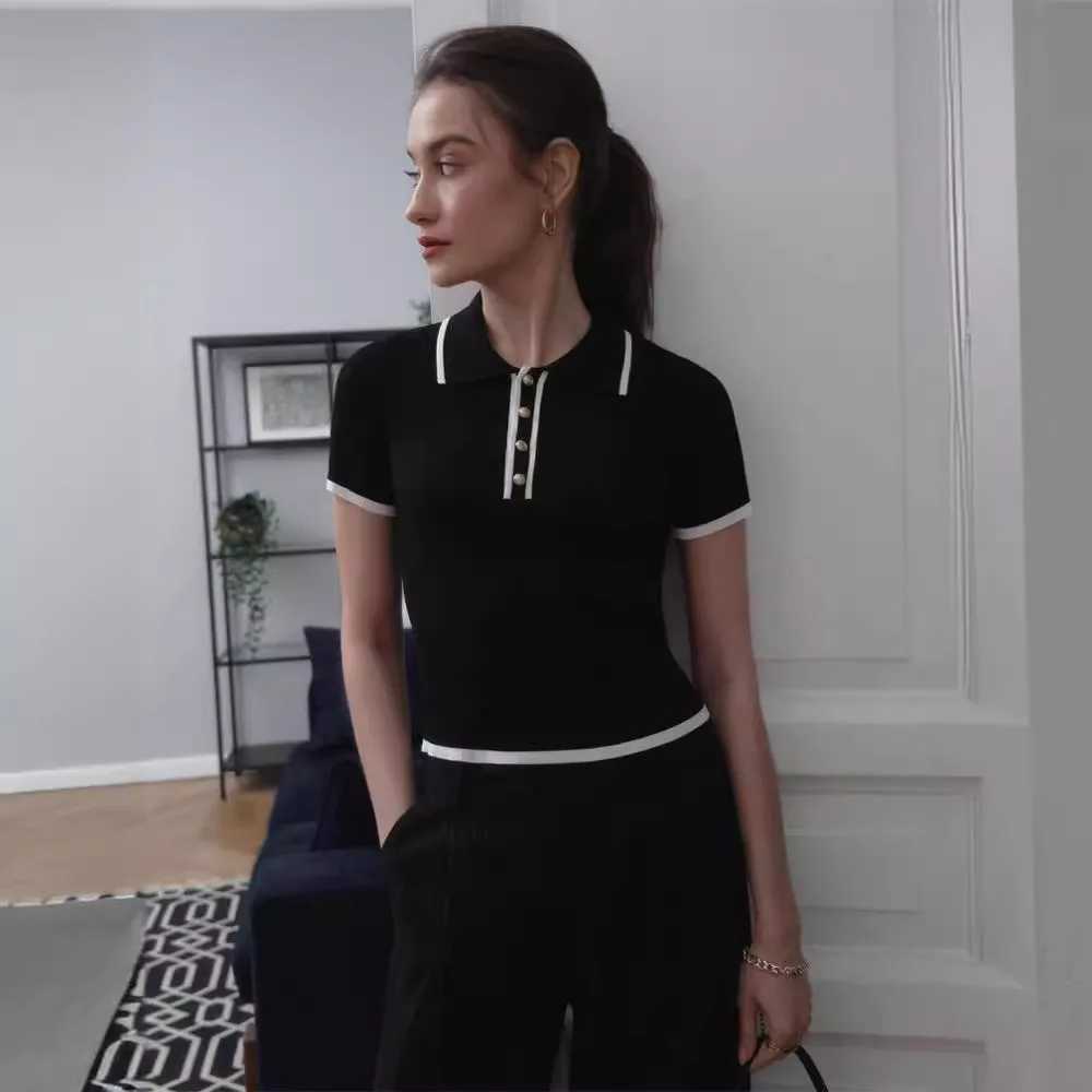 2024 Cross disciplinary Trendy Summer New Womens Knitted Collar Button Comparison Slimming Polo Neck Elegant Fashion Short Top W240927