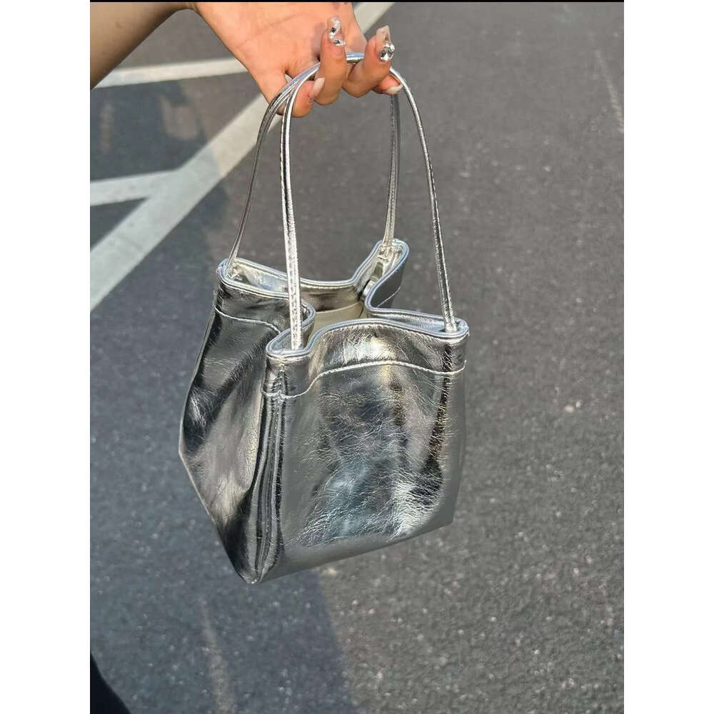 New Trendy Women's Casual Korean Version of The Small Square Fashion Bucket Bag Simple Handbag Sier Purse